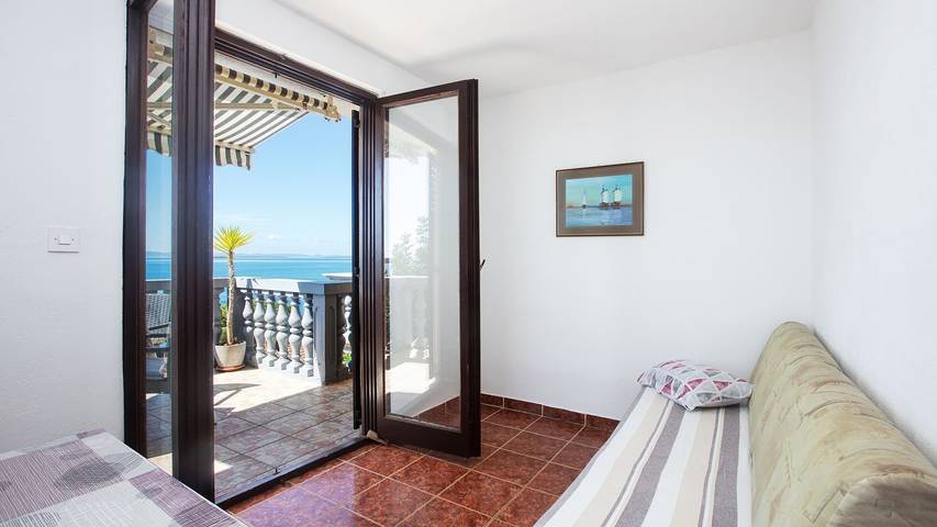 Ferienwohnung für 4 Personen, mit Terrasse in Drage (Pakoštane) - 2