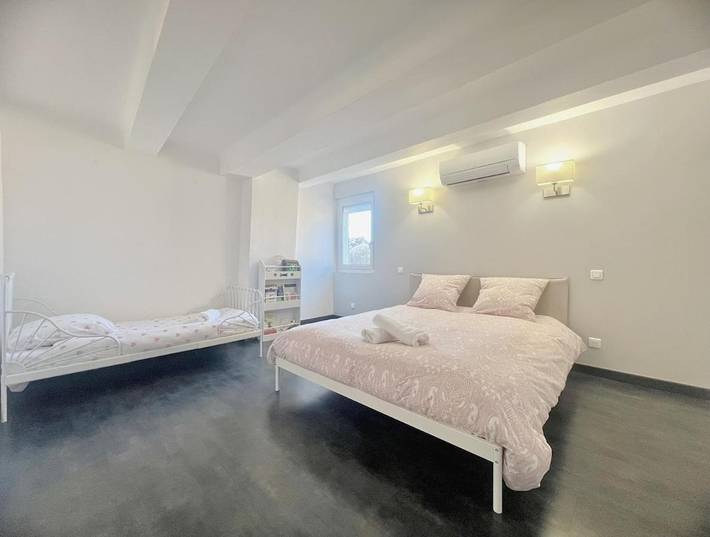 Gîte pour 6 personnes, avec vue dans Office De Tourisme D Istres - 2