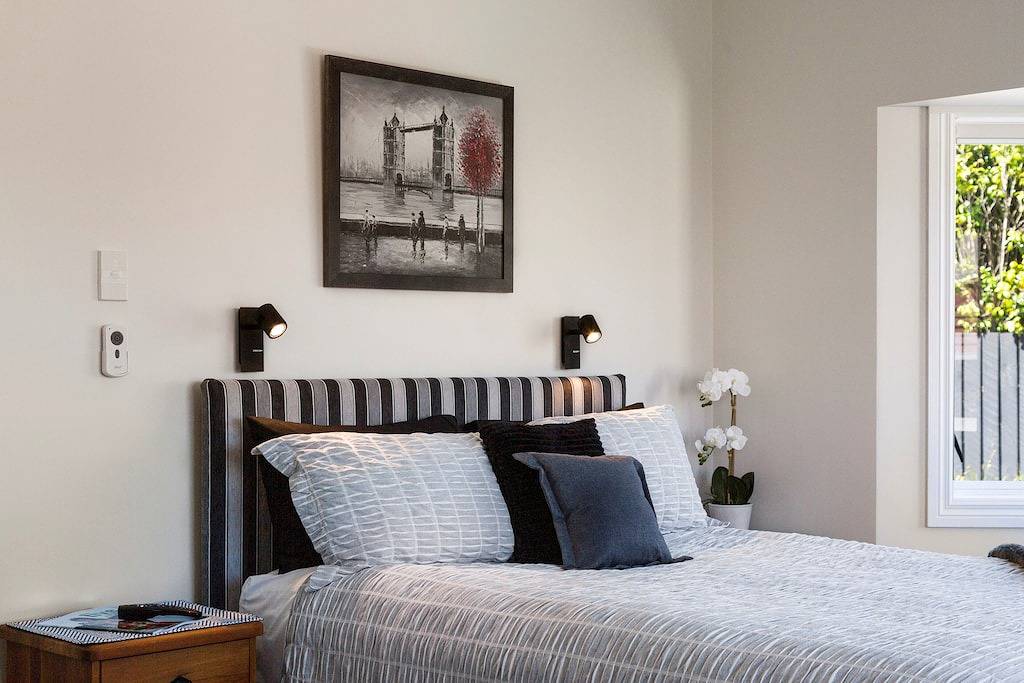 Ganze Wohnung, Modernes Studio in der Nähe von Strand und Hafen in New Plymouth, Taranaki