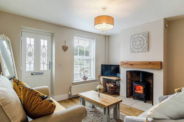 Cottage for 4 people, with hot tub and garden, with pets in Norfolk