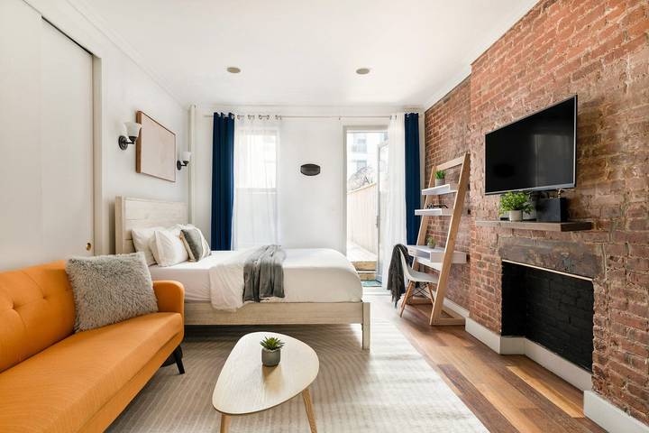 Holiday rental for 3 people, with garden and balcony, child-friendly in New York City