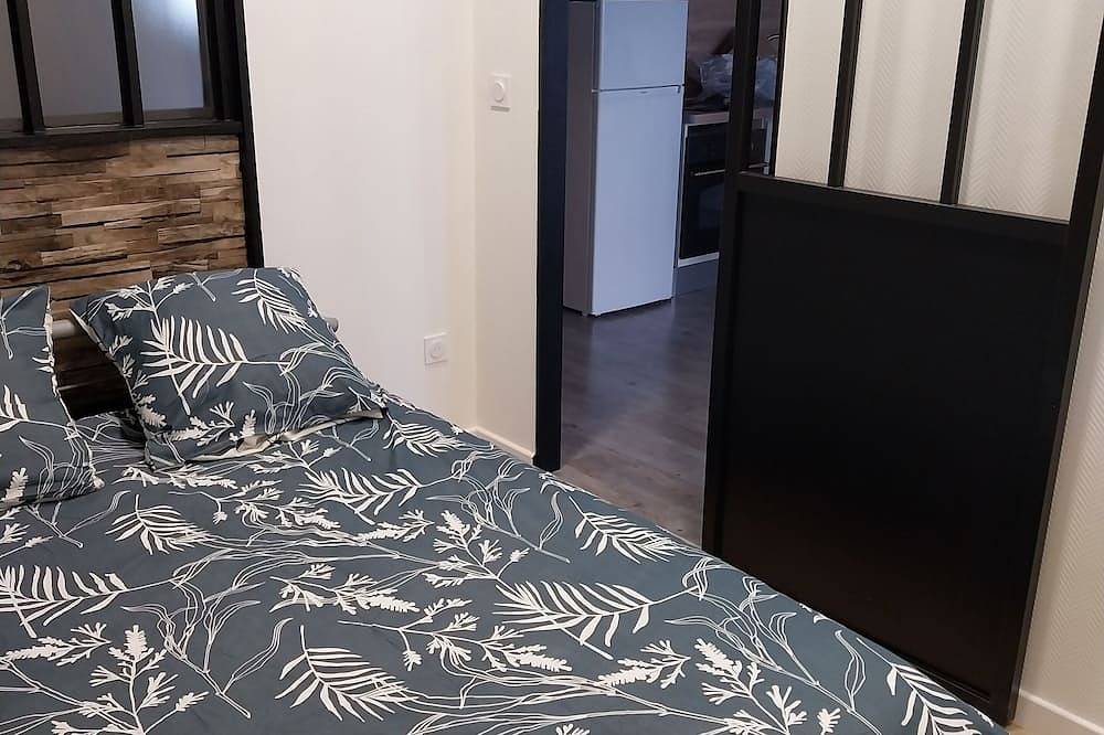 Entire apartment, Apartment T1 bis in Niort in Niort, Niort region