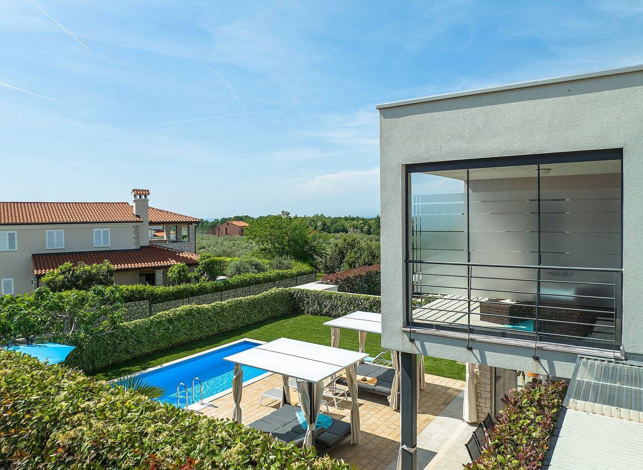 Luxuriöse Villa mit beheiztem Privatpool in Umag und Umgebung