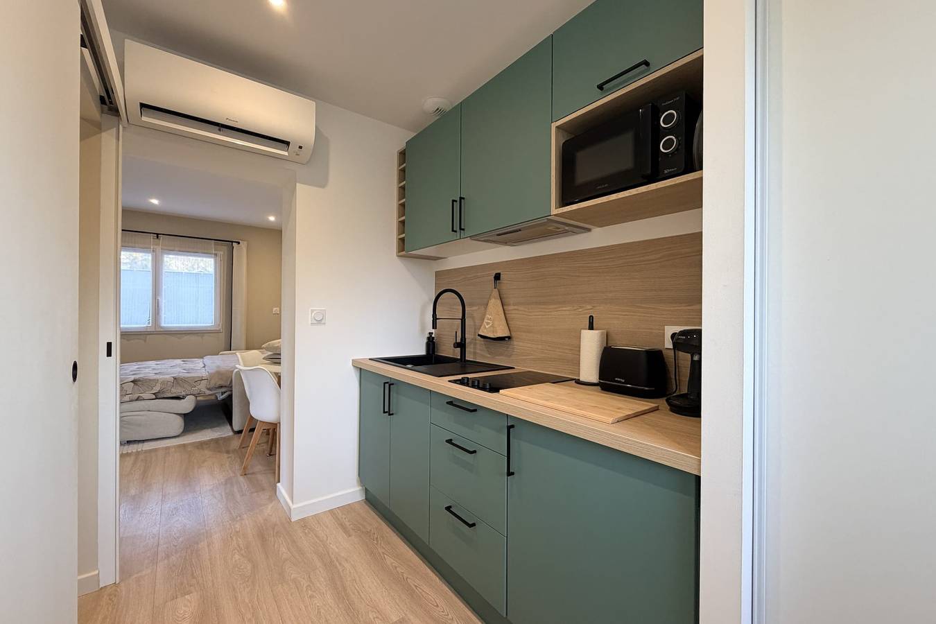Appartement entier, Joli studio en rez-de-jardin entre lac et montagne in Mouxy, Région de Chambéry