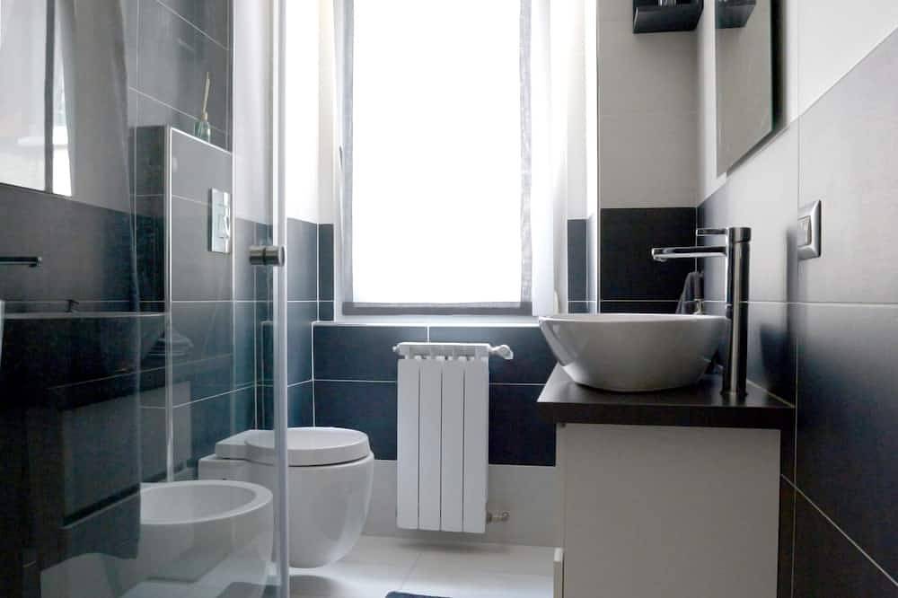 Lacasetta _ Como Lakeview Terrace renovert apt. in Carate Urio, Comosjøen