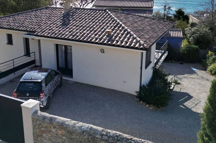 Location de vacances pour 6 personnes, avec jardin dans Plage de la Crique de l'Anau