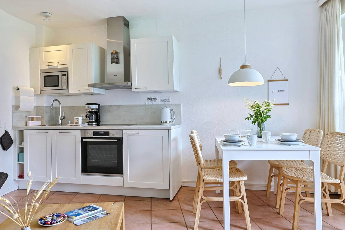 Ganze Ferienwohnung, Terrassen-Fewo Seaside am Ostseestrand inkl. Schwimmbad und Strandkorb in Kronsgaard, Schleswig-Flensburg