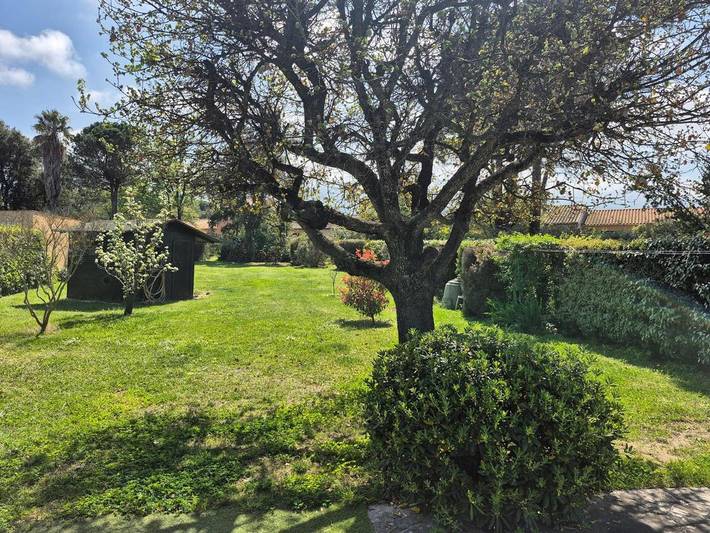 Location de vacances pour 8 personnes, avec jardin ainsi que piscine et terrasse, animaux acceptés à Saint-Génis-des-Fontaines - 4