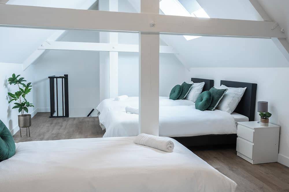 Ganze Wohnung, Willkommen in unserer stilvollen 2-Zimmer-Wohnung im Zentrum von Tilburg, ideal für einen Besuch im Efteling oder im Safaripark Beekse Bergen. Diese moderne und günstige Selbstversorgerwohnung bietet Komfort, Bequemlichkeit und Nachhaltigkeit. in Tilburg, Nordbrabant