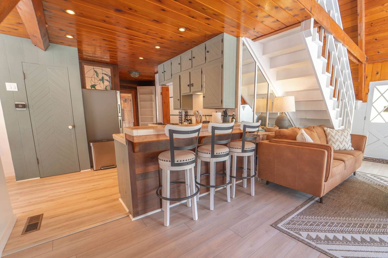 Sequoia Vintage A-frame River Retreat in Three Rivers, Sequoia National Park