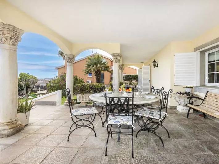 Chalet para 9 personas, con terraza y piscina en Bajo Penedés - 4