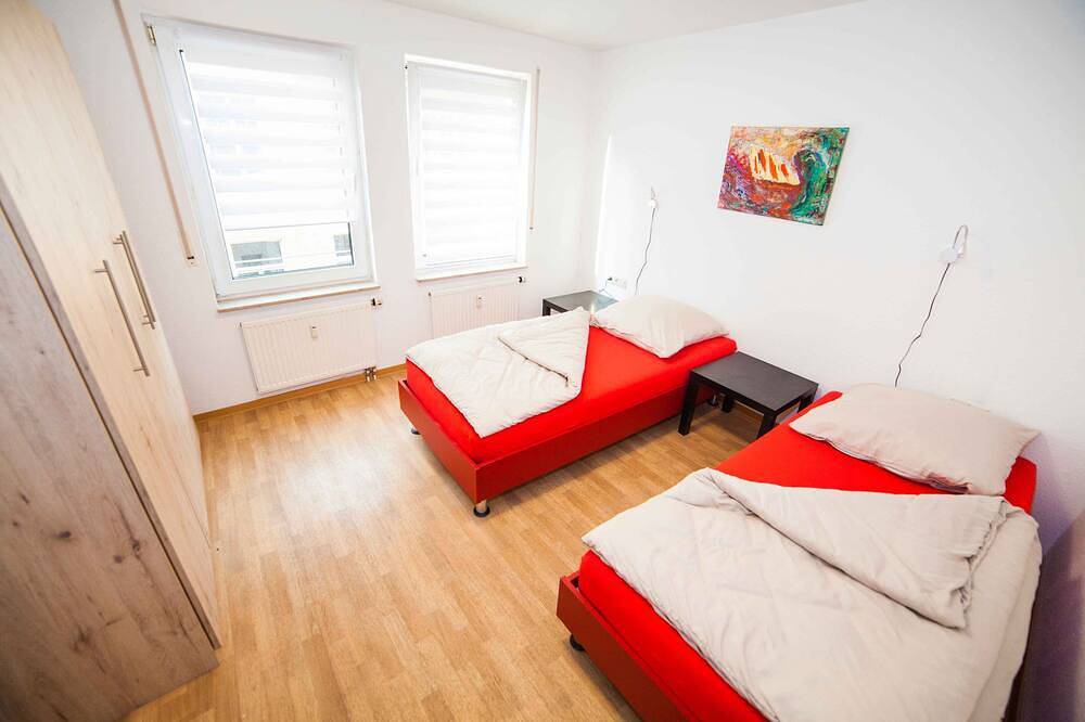 Ganze Wohnung, Fewo Goldene Krone Leipzig inkl. Tiefgarage in Leipzig-Süd, Leipzig