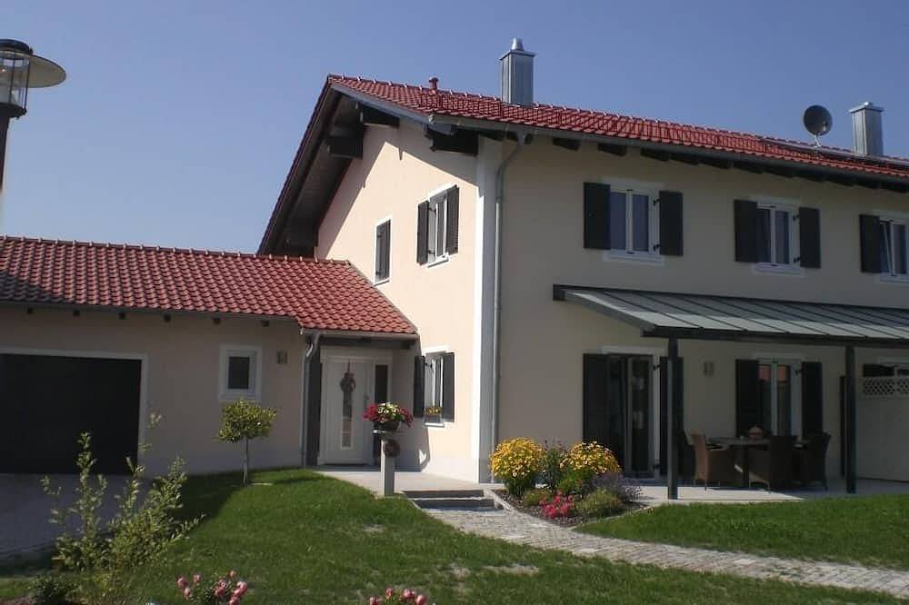 Ganze Wohnung, Gemütliche 50qm Ferienwohnung, mit Wohlfühloase in Winzer, Bayerisches Donautal