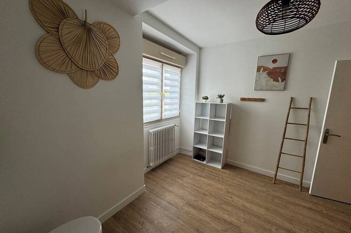 Gite sleeps 14, ideal for families and gatherings, quiet location. in Livré-la-Touche, Mayenne