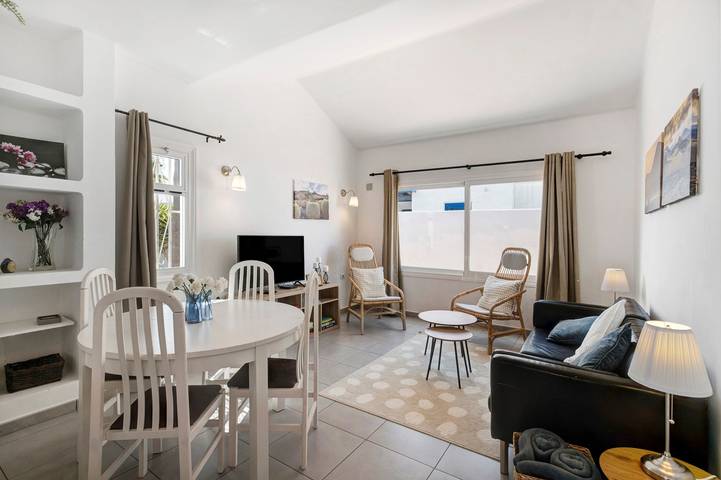 Casa de vacaciones 'Casa Del Cura' con terraza privada, Wi-Fi y aire acondicionado in Puerto del Carmen, Tías