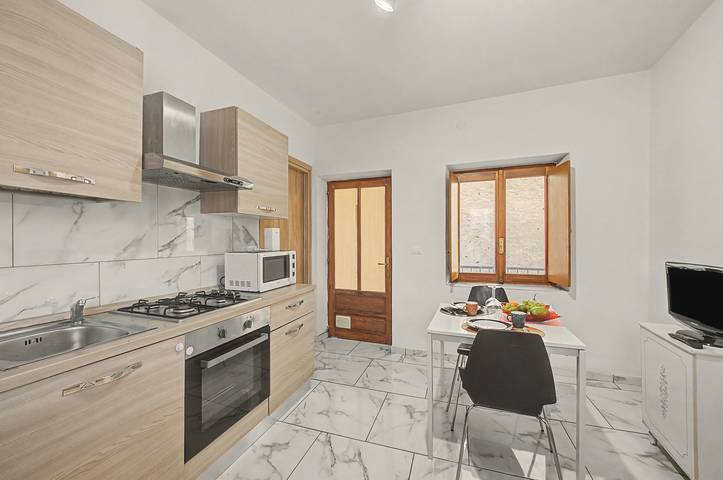 Ganze Wohnung, Wohnung 'Nel Borghetto' mit Gemeinschaftsterrasse, Balkon und WLAN in Ivrea, Canavese