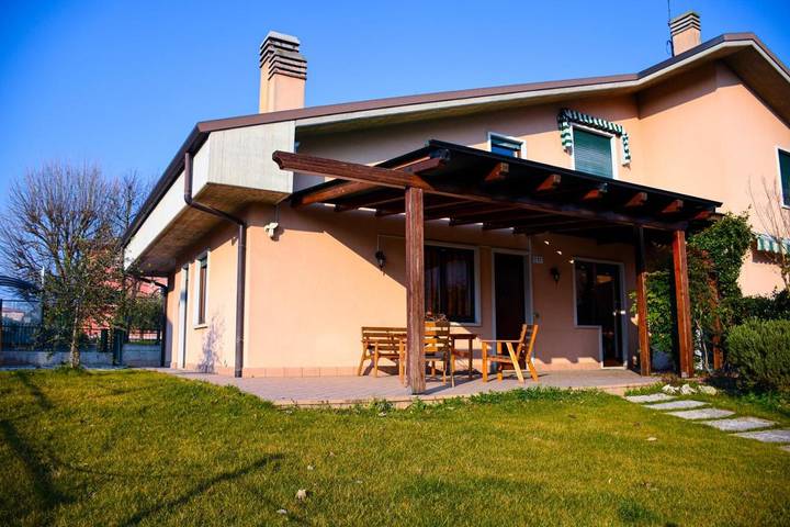 Casa vacanza per 12 persone, con Balcone e Terrazza nonché Giardino e Panorama in Valpolicella