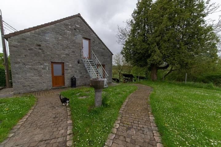 Gîte pour 4 personnes, avec jardin à Clavier