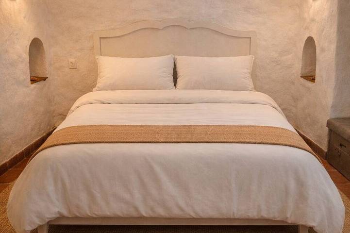 Stunning 2‑Bedroom Cave House with Spectacular Views in Guadix, Geoparque de Granada
