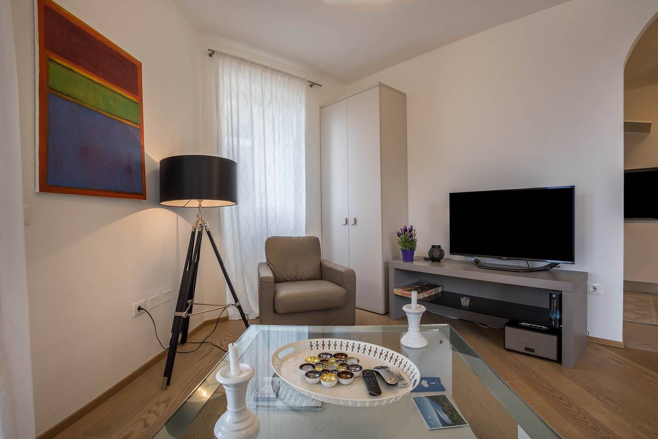 Ganze Wohnung, Apartment „Residence La Villa Diamante“ mit Seeblick, Gemeinschaftspool und Wlan in Tignale, Gardasee-Berge