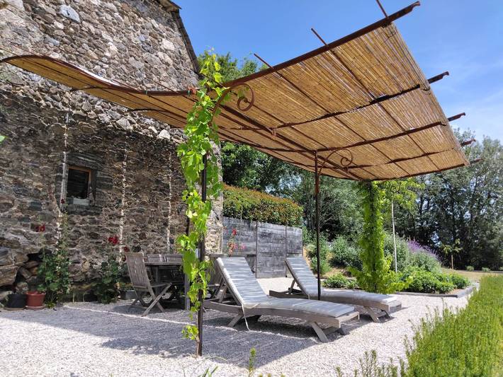 Gîte pour 4 personnes, avec piscine