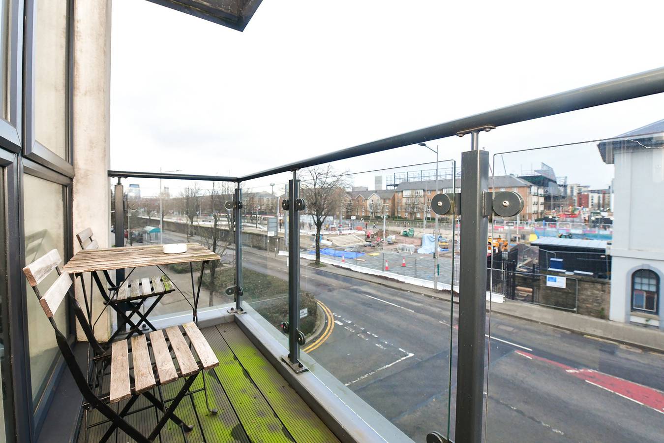 Geheel appartement, Cardiff Bay Retreat, Sleeps 4 & Parking! - Pass the Keys in Cardiff Bay, Cardiff