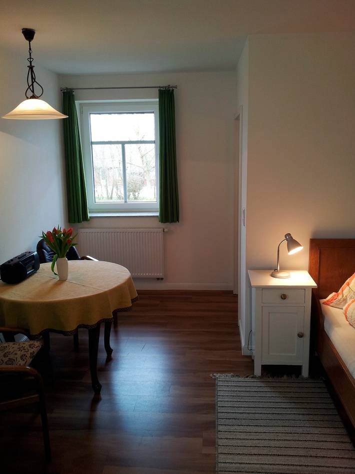 Ferienwohnung für 3 Personen, mit Balkon und Terrasse sowie Garten in Altjellingsdorf - 4