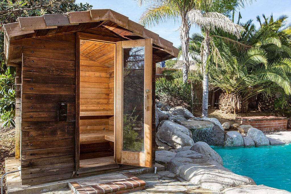 Große Familientreffen? Haben Sie sie alle unter einem Dach in dieser wunderschönen Umgebung in Lake Elsinore, Riverside County