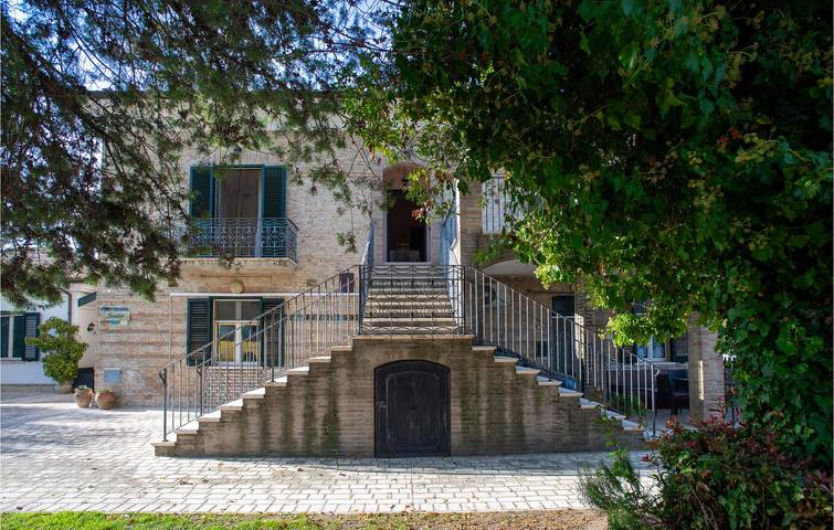 Apartamento vacacional entero, Apartamento adosado cerca de Miglianico in Miglianico, Provincia de Chieti