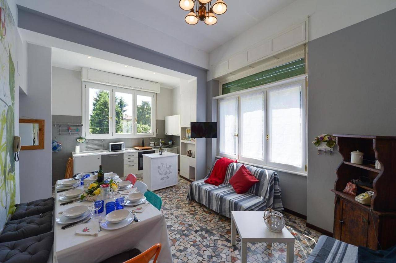 Your Dream on Lake Maggiore: Historic House e Private Jacuzzi in Stresa, Comune di Stresa