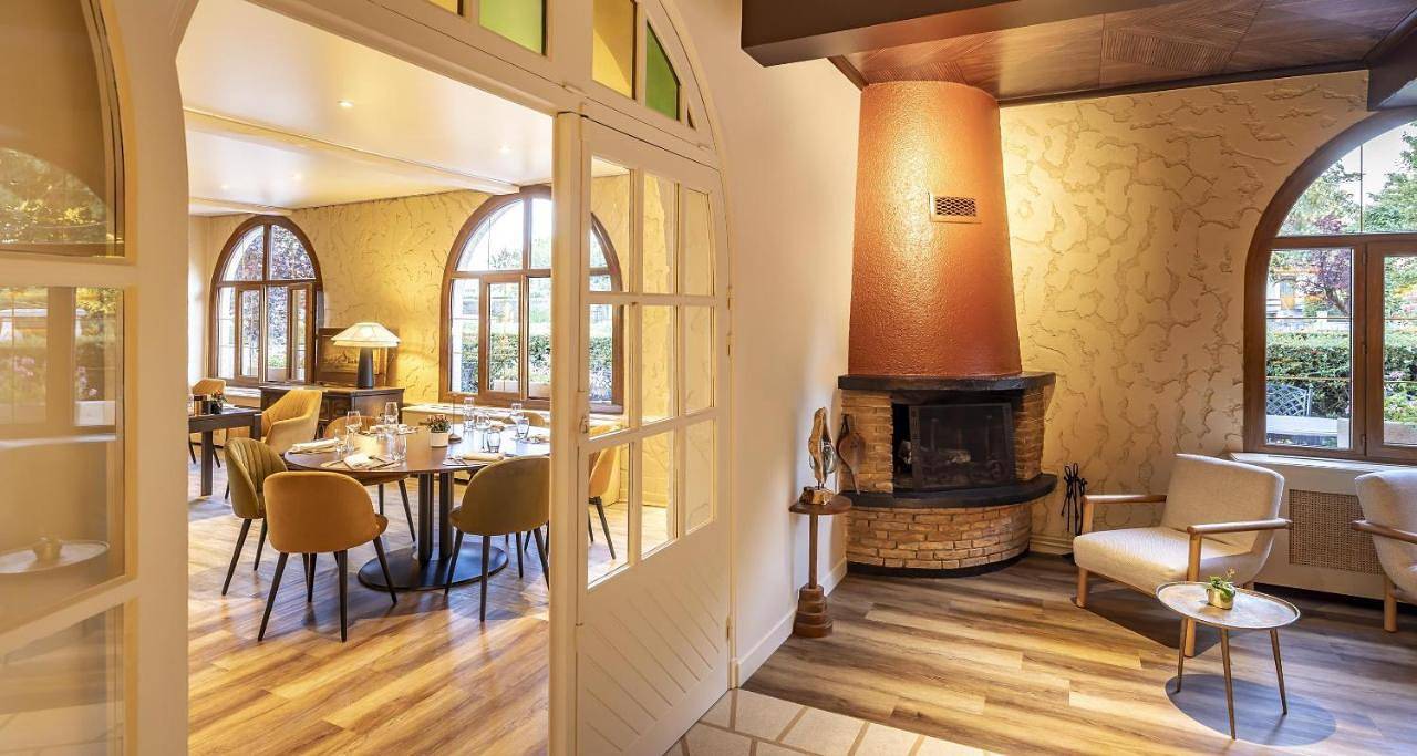 Sure Hotel by Best Western Saint-Quentin Ouest Le pot d étain in Holnon, Aisne