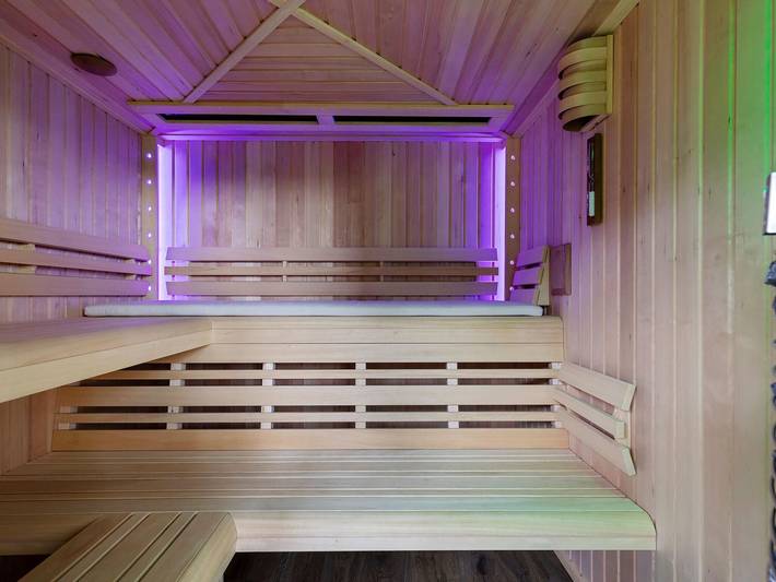 Ferienhaus für 16 Personen, mit Garten und Terrasse sowie Sauna