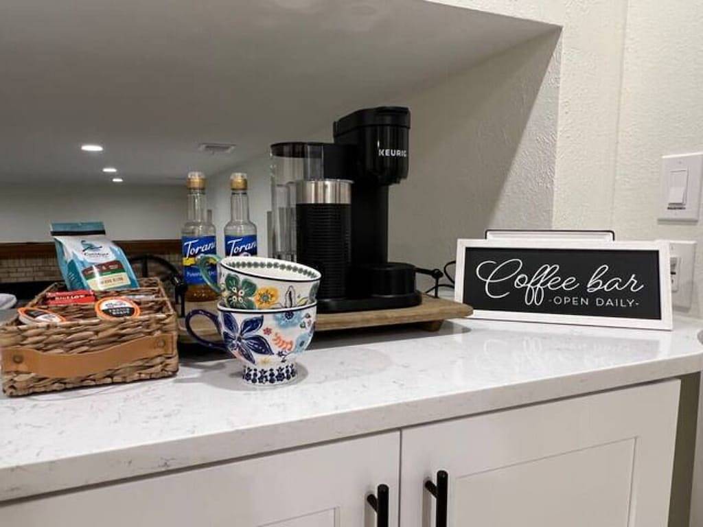 Hidden Gem - Ideal 4 Bedroom Centennial House in Centennial, Arapahoe County