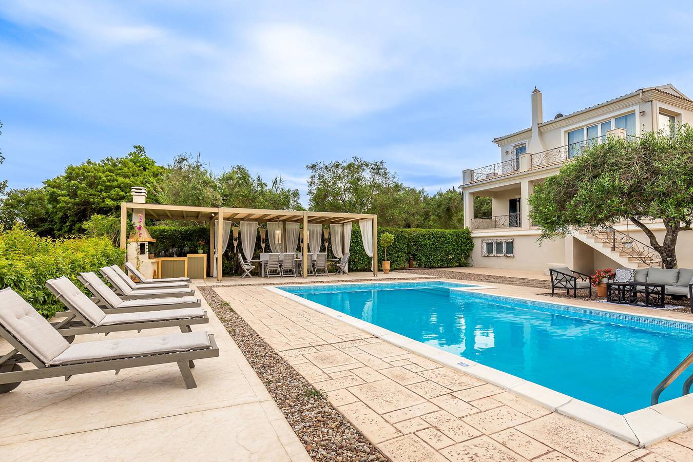 Villa für 11 Personen mit Terrasse in Poulades, Korfu