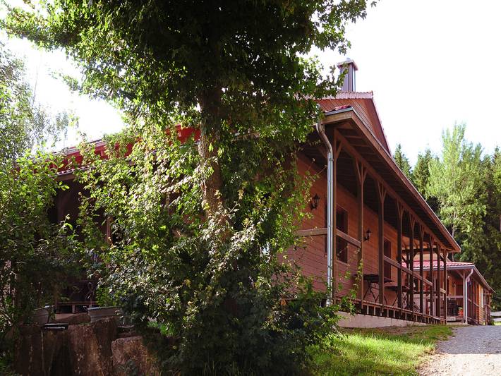 Bauernhof für 2 Personen, mit Balkon/Terrasse und Terrasse sowie Garten