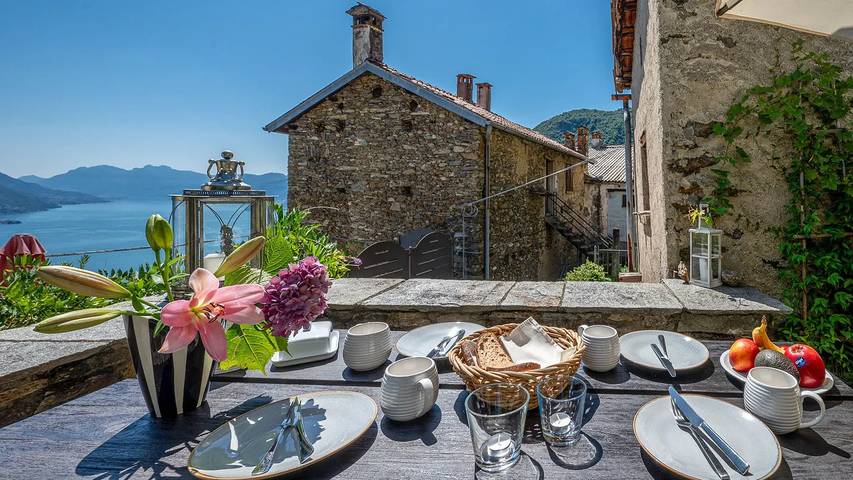 Ferienhaus mit Meerblick für 6 Personen, mit Garten und Balkon