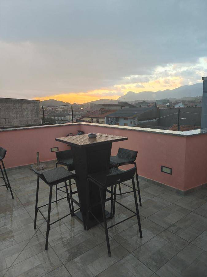 Gîte pour 2 personnes, avec vue et balcon, adapté aux familles à Guspini - 3