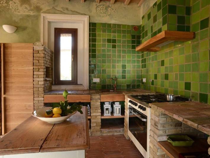 Appartamento vacanze per 5 persone, con giardino e piscina a Volterra