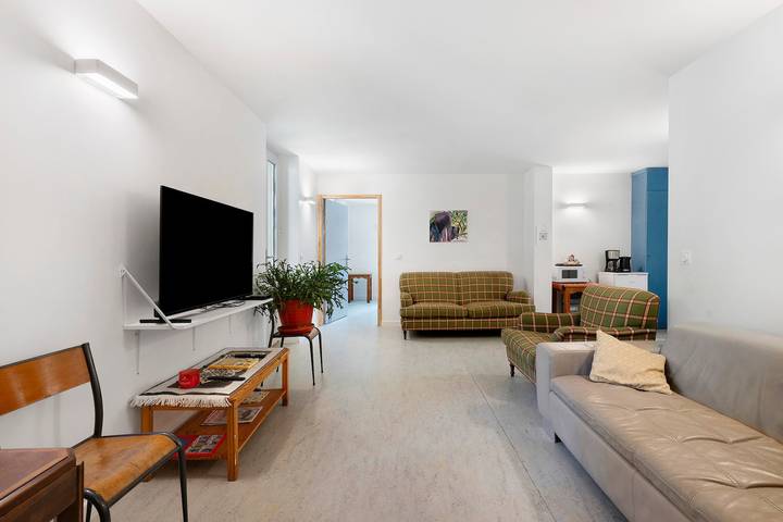 Room 5 – Le Toit Vert Inn: Space and Shared Moments in Moutiers in Moûtiers, Massif du Mont-Blanc