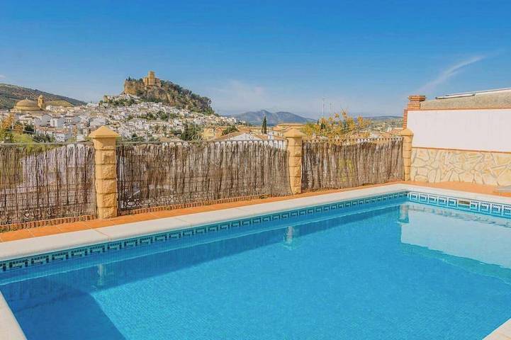 Villa pour 6 personnes, avec terrasse et jardin - 1