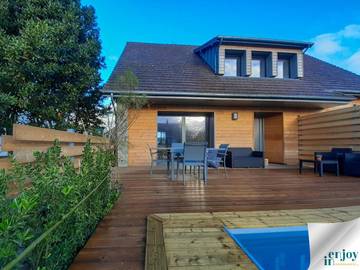 Location de vacances pour 6 personnes, avec piscine et jardin dans Plage du Passous