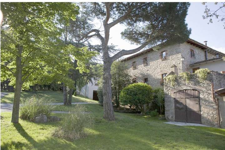 Casa rural para 4 personas, con Terraza además de Jardín y Vistas en Osona