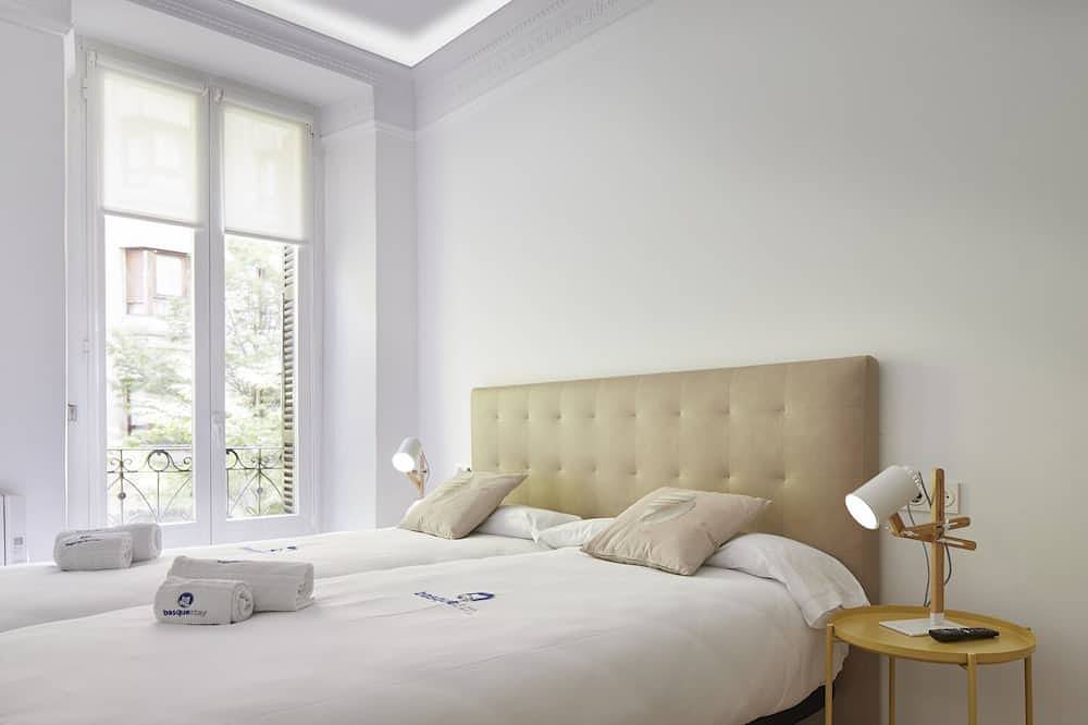Entire apartment, Opari -- Basque Stay in Playa de la Concha, San Sebastian