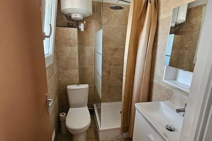 Ganze Wohnung, Cosy studio close to amenities + sea 5 minutes away in Fos-sur-Mer, Mittelmeerküste (Frankreich)