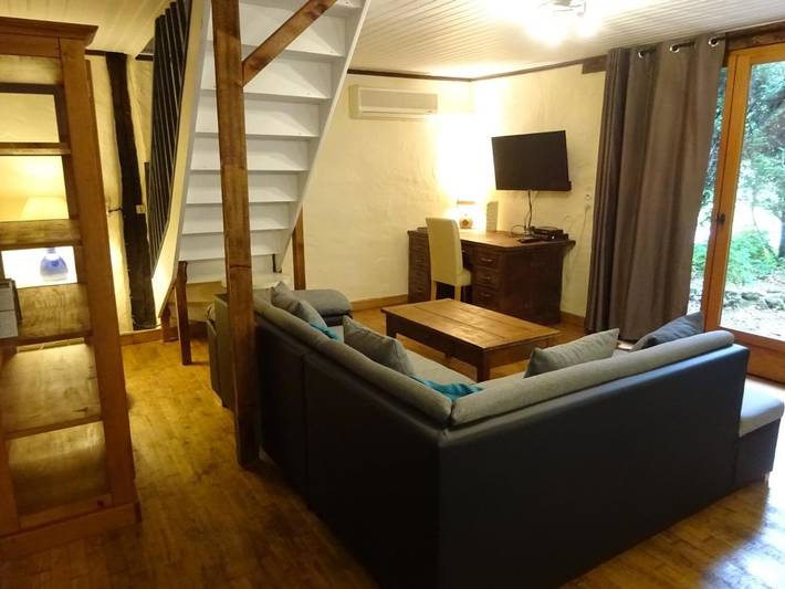 Location de vacances pour 5 personnes, avec jardin ainsi que piscine et vue, adapté aux familles à Les Eyzies-de-Tayac-Sireuil - 4