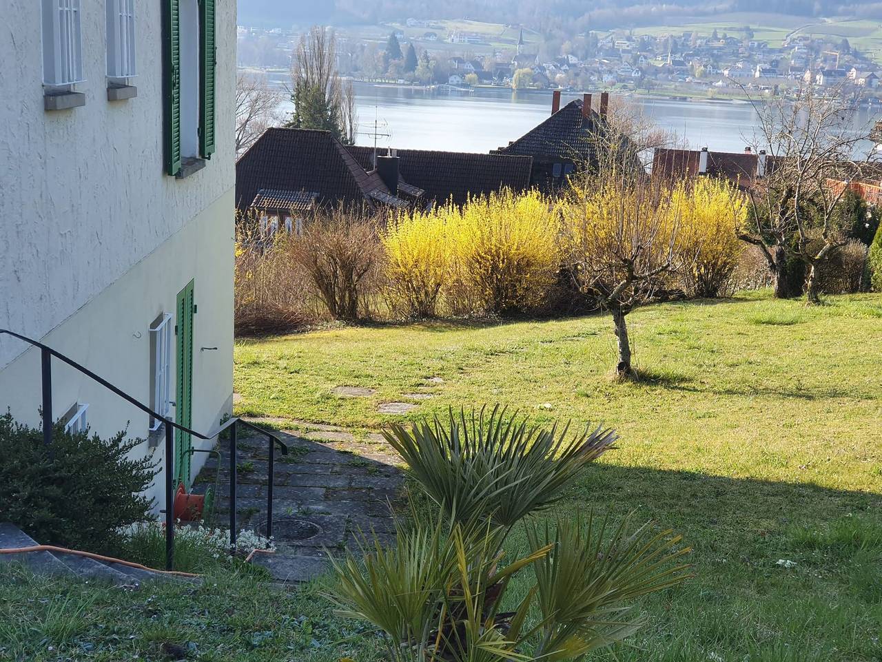 Ganze Ferienwohnung, Ferienwohnung Seegarten - Souterrain Ferienwohnung, 50qm, 1 Schlafnische, 1 Schlafcouch. 1-2 Personen in Öhningen, Untersee