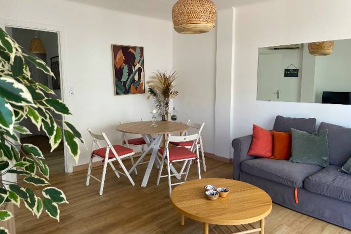 Gîte pour 4 personnes, avec terrasse à Juan-les-Pins - 3