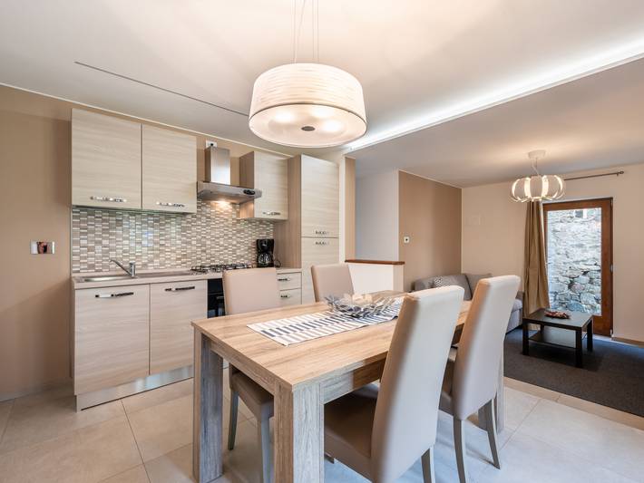 Gîte pour 2 personnes, avec jardin et terrasse dans Fénis - 4