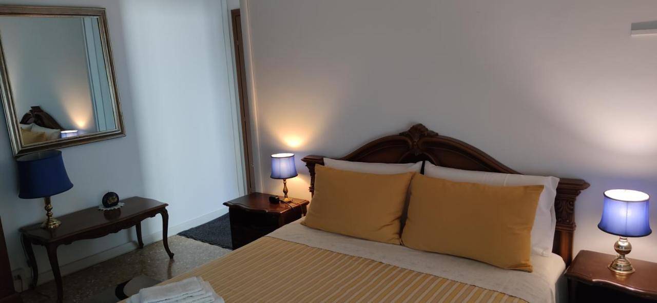 La Badia del Cavaliere 2 in Eur (Roma), Roma