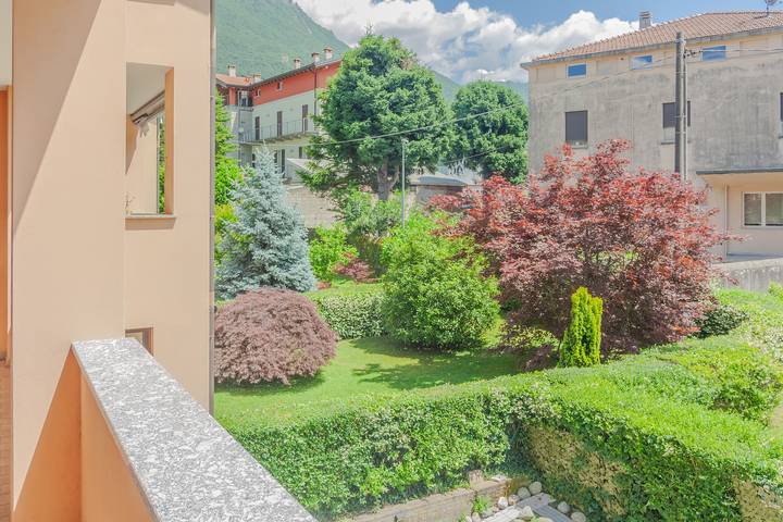 Appartamento per 4 persone, con Terrazza a Mandello del Lario